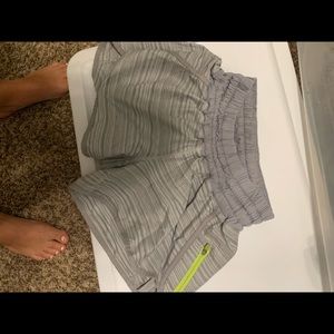Grey striped lulu shorts Sz 8